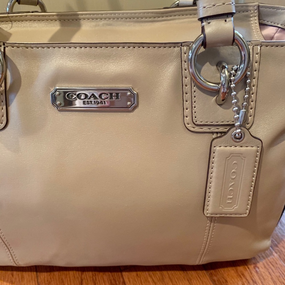 Coach Tote